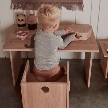 Chairs & Stools
