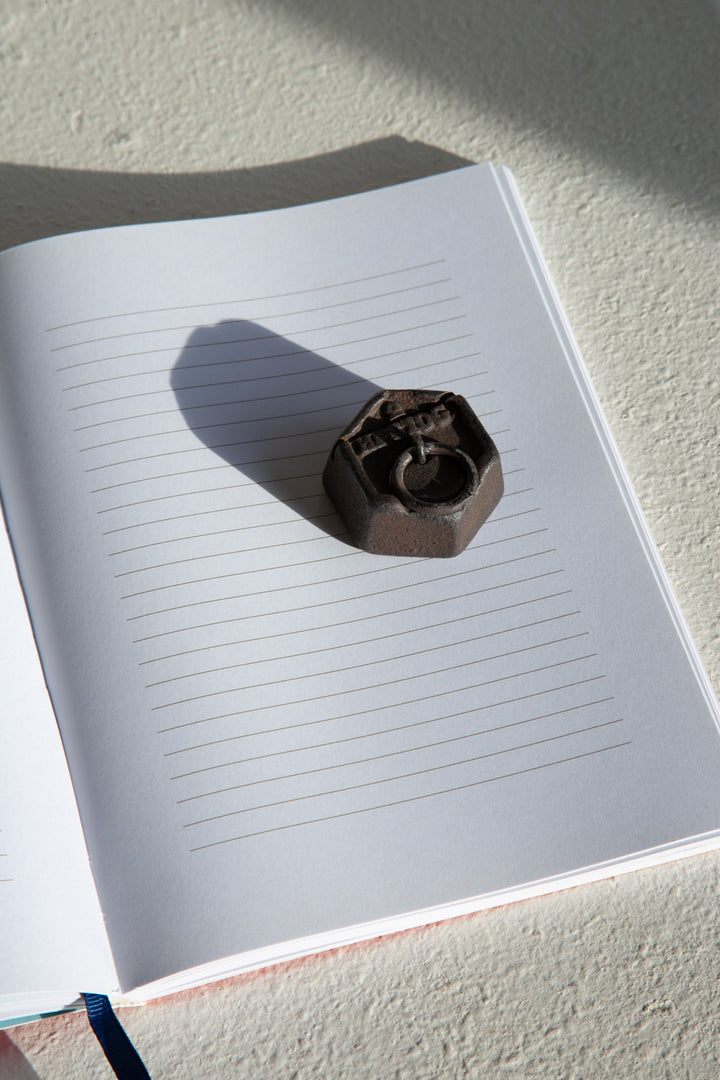 Paper Weight in Natural