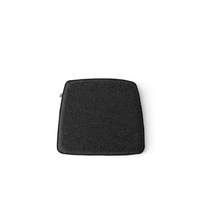 Wm String Cushion Outdoor Dining New Audo Copenhagen 9585150 1