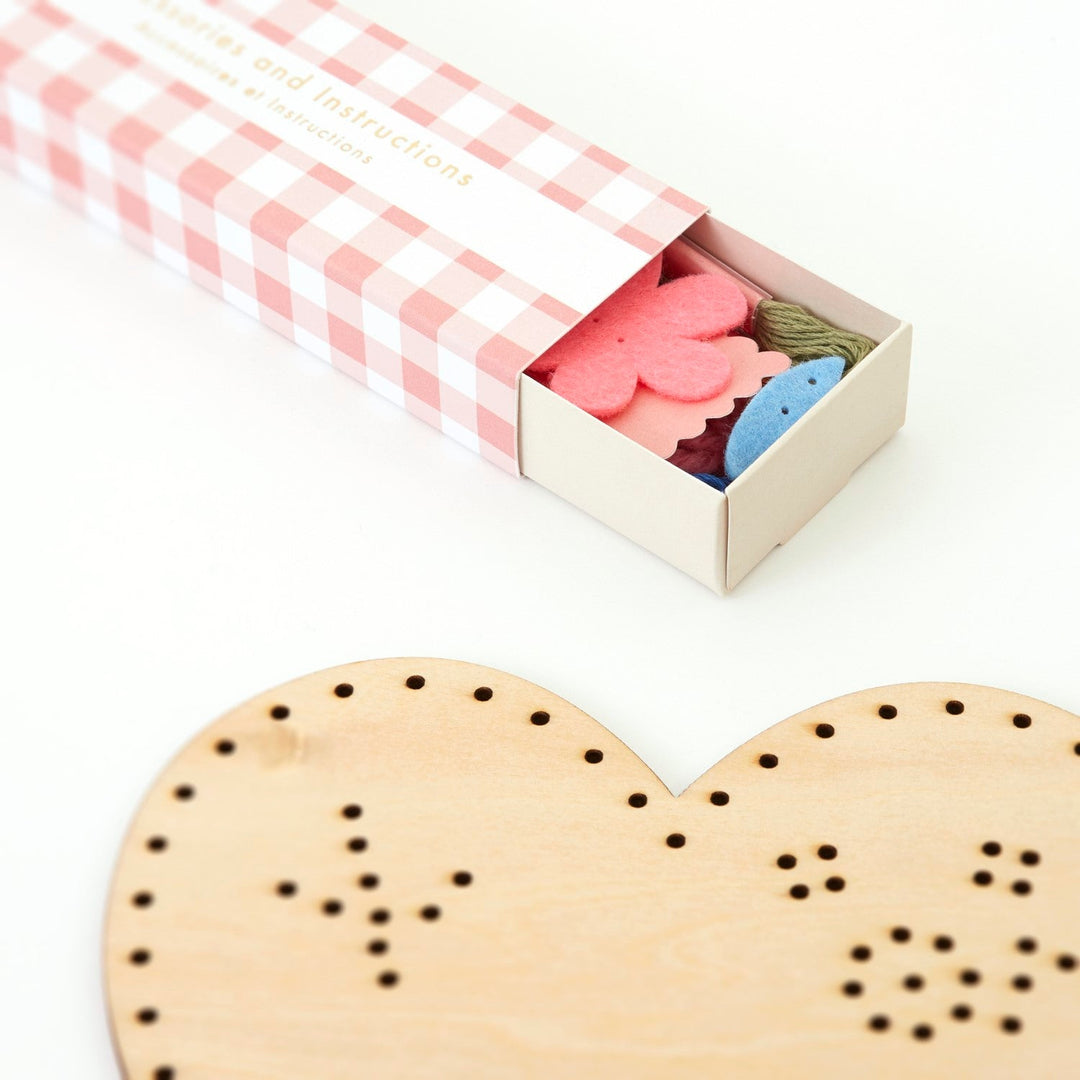 heart embroidery kit by meri meri mm 221679 4