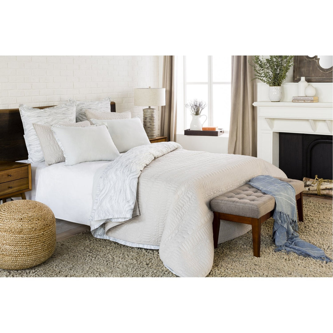 Pebble PBE-1000 Bedding in Aqua by Surya