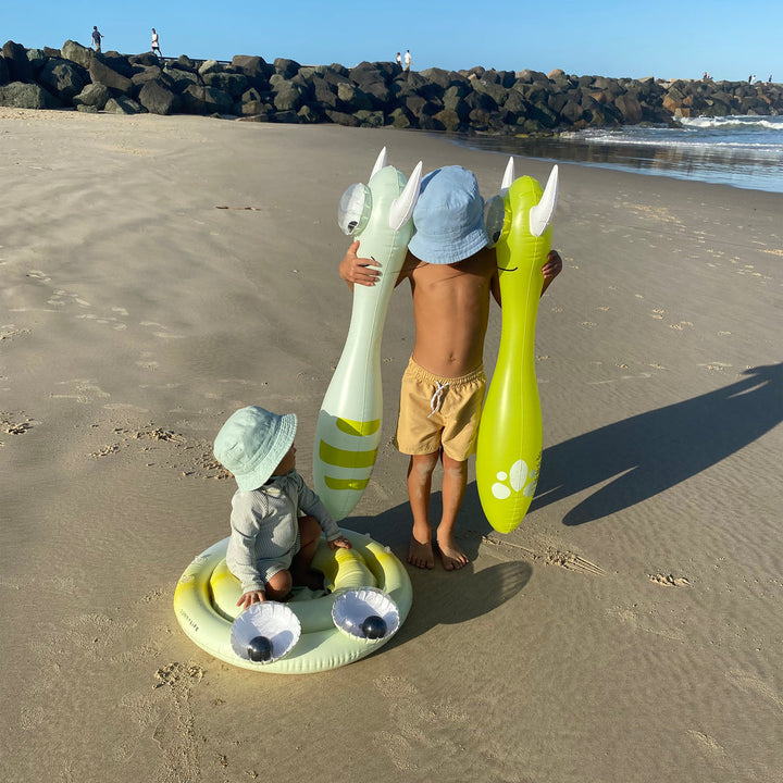 bubba float friend by sunnylife s2lbabmm 3