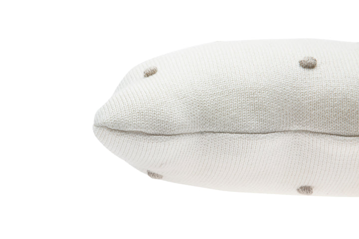 knitted cushion biscuit ivory by lorena canals sc biscuit ivo 4
