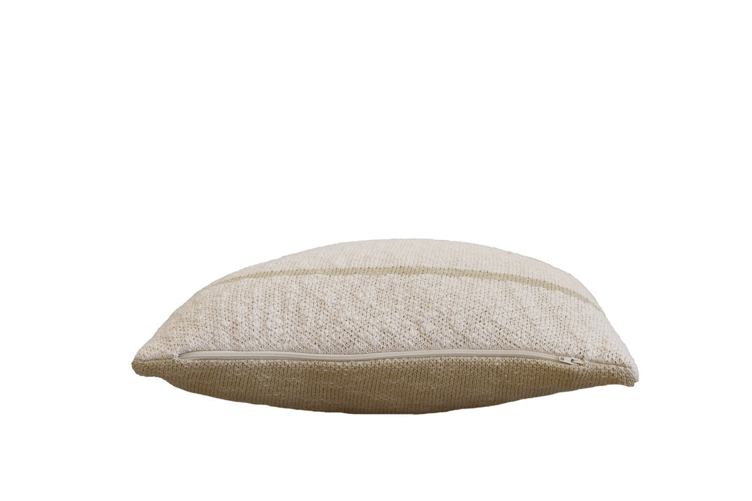 knitted cushion duetto by lorena canals sc duetto olv 3