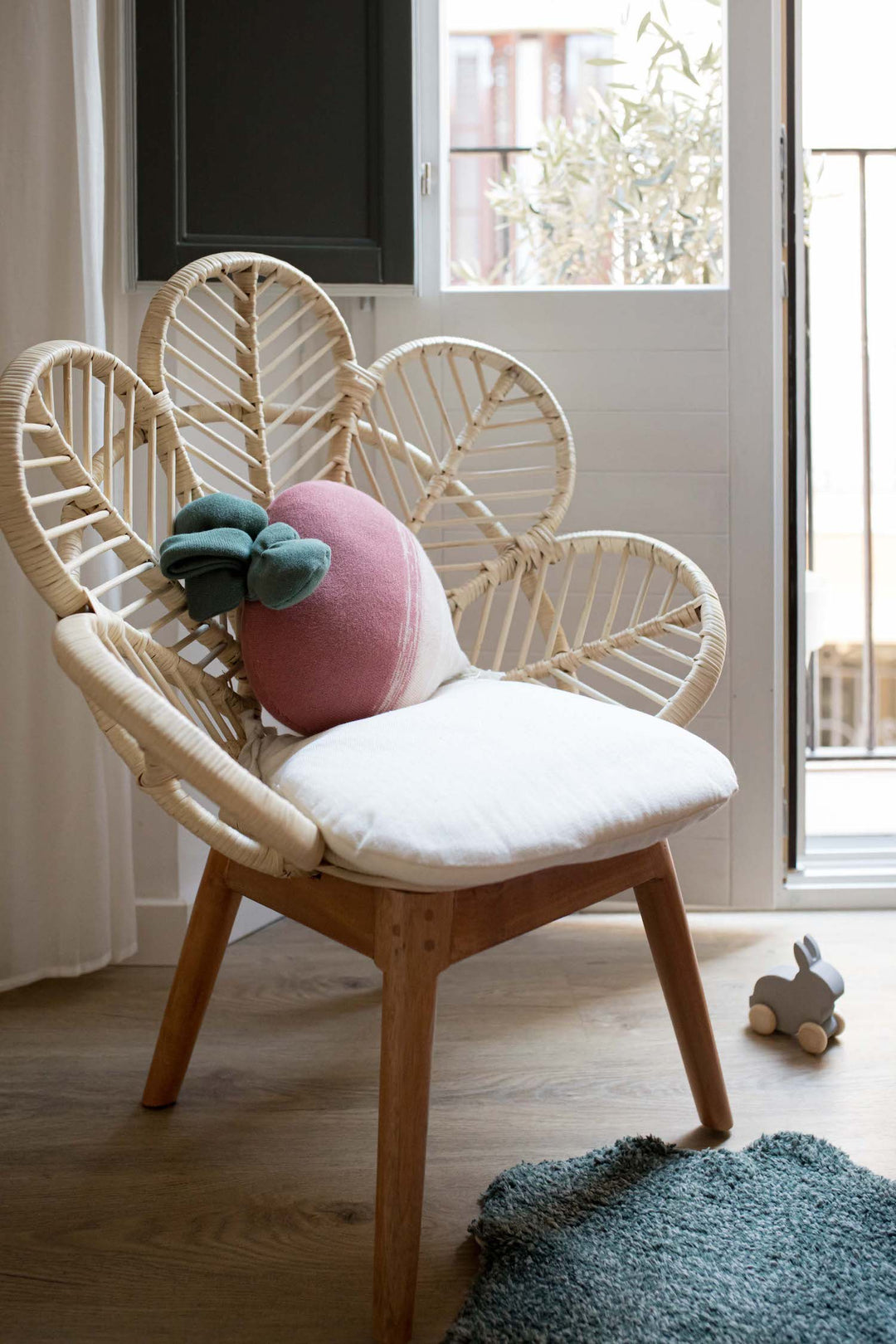 knitted cushion ramona the radish by lorena canals sc ramon 8