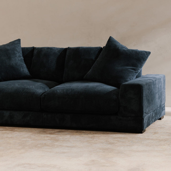Plunge Sofa By Bd La Mhc Tn 1021 14 21