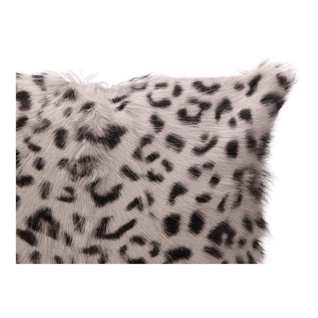 Spotted Pillows 8