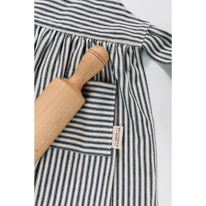the childs apron by millstream home 7