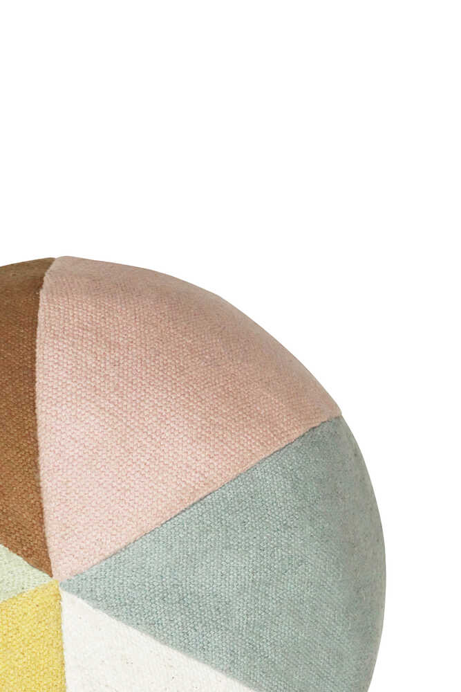 Ball Cushion 4