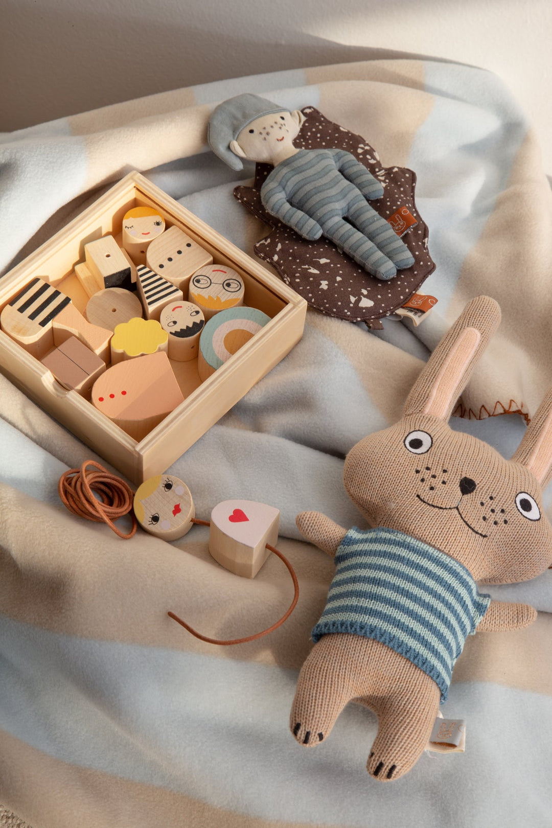Friends & Snacks Gift Set