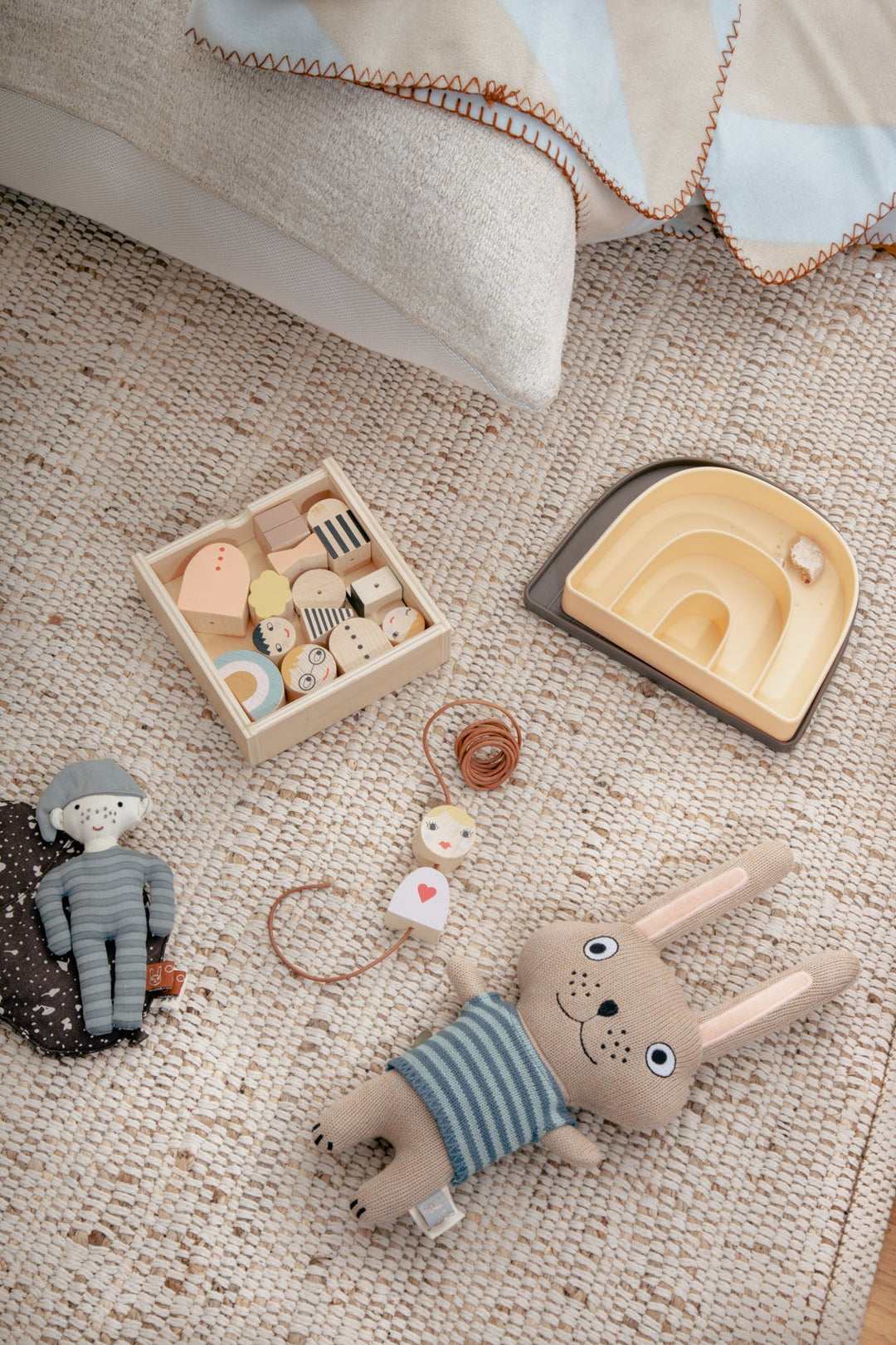 Friends & Snacks Gift Set