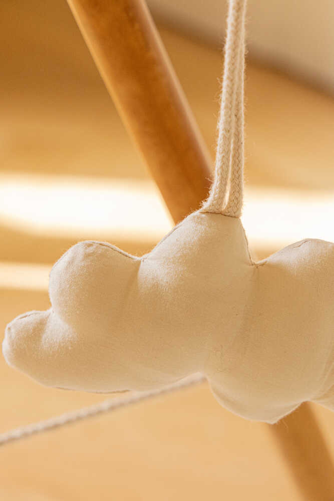 World Rattle Toy Hanger - Set of 3 2
