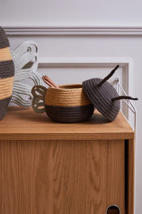 Bee Basket 10