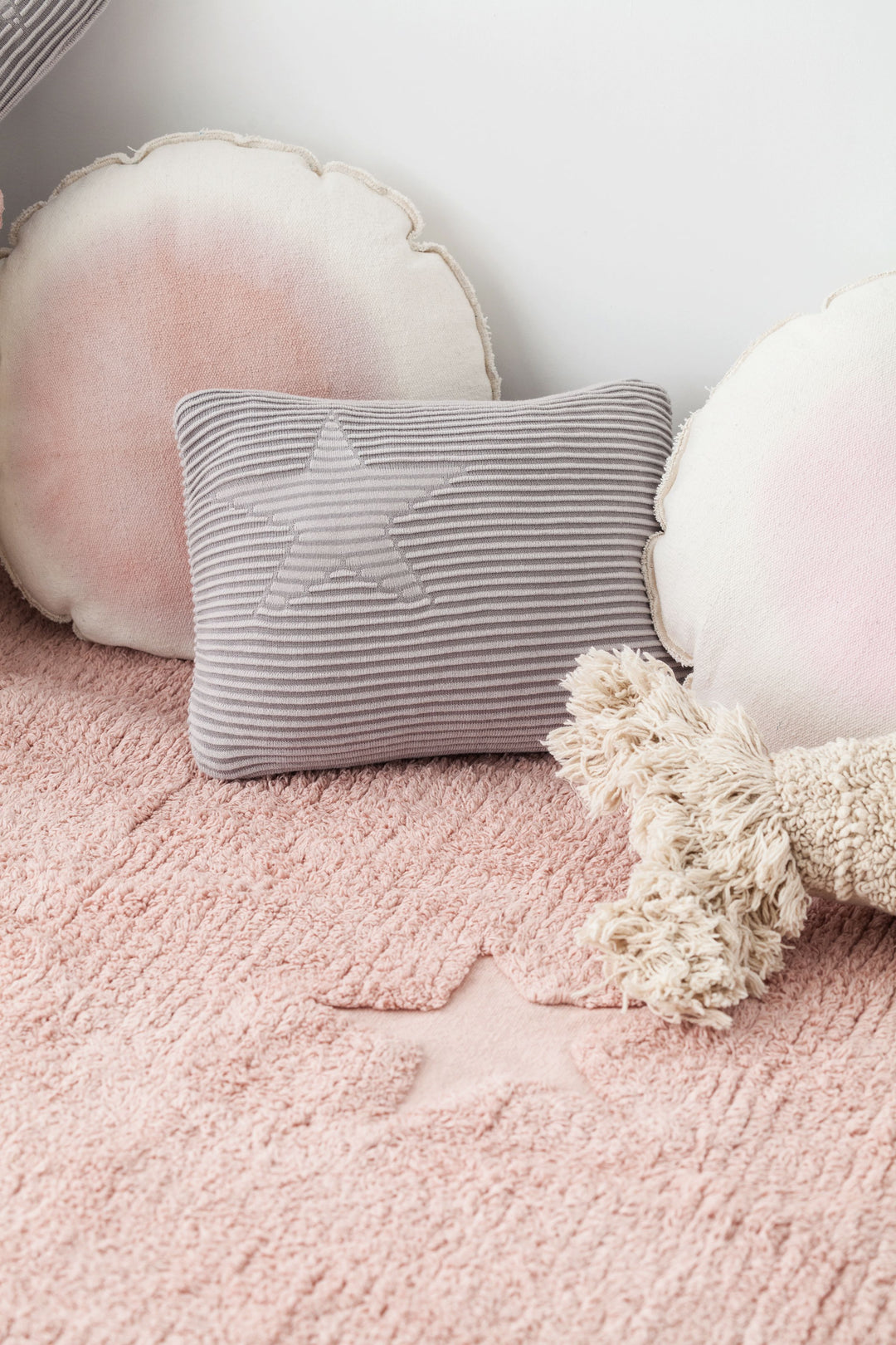 Hippy Stars Rug in Vintage Nude design by Lorena Canals